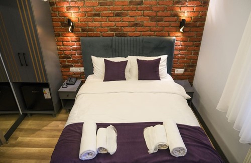 Taksim Apartment | Yellow Mansion
