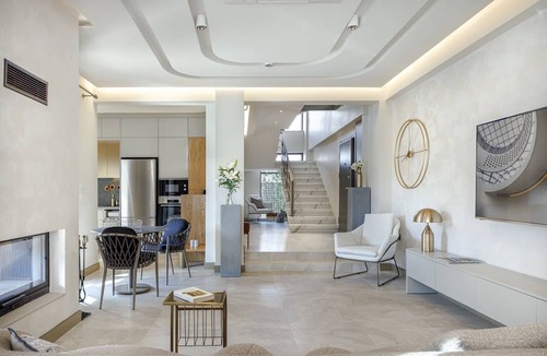 Sapanca Villa | 5 minutes to lake, Family friendly, enjoy with heated pool, barbecue, fireplace