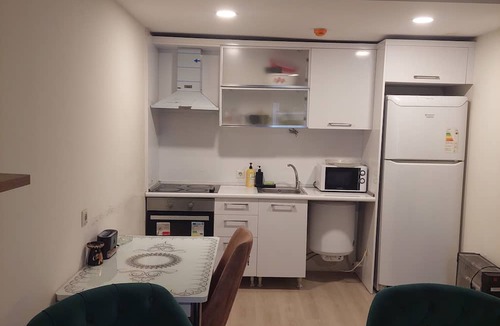 Esenyurt Apartment | Welcoming 2-bedroom apartment with WiFi in Istanbul, Esenyurt