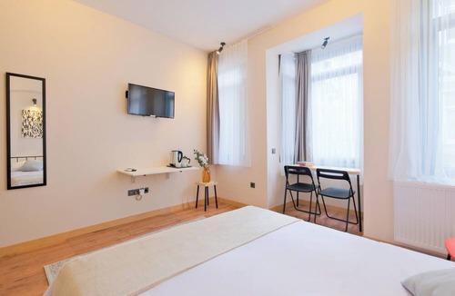 Taksim Apartment | 1 bedroom apartment in enchanting Beyoğlu with AC, WiFi