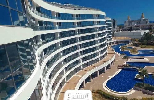 Kundu Apartment | Sirius Town Residence & SPA N14 Heated Indoor Pool, Stylish Gym and much more