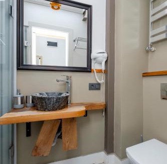 Kabatas Apartment | Luxury Stay with Panoramic Bosphorus View