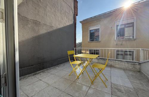 Cagaloglu Apartment | Modern Studio Private Terrace Historic Istanbul