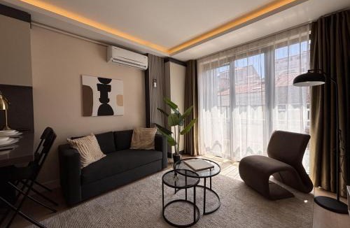 Osmanbey Apartment | Chic Cozy 2BR w Balcony – Nişantaşı