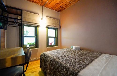 Balat Apartment | Mercan Apartments Balat- Courtyard Room