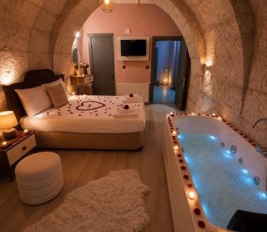 Uchisar Hotel | novela in stone house