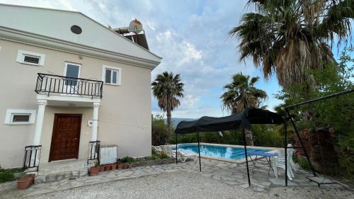 Ula Villa | Villa Hazel