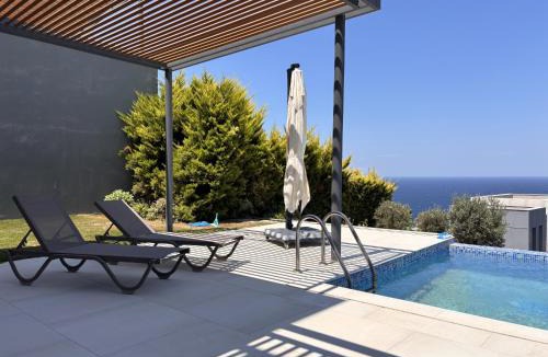 Geris Villa | Yalıkavak Villa with Pool, Garden & Sea View
