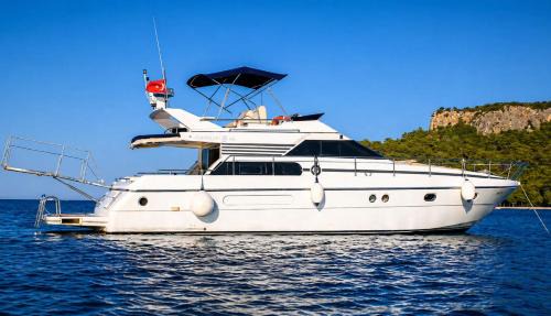 Eski Lara Boat Rental | Azce Yatçılık