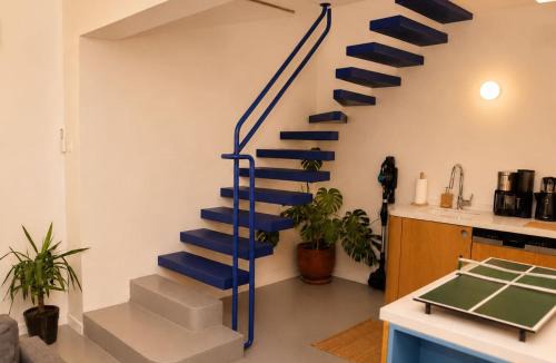 Ayvalik City Center House | Ayvalık Center Modern Detached House in the City Center