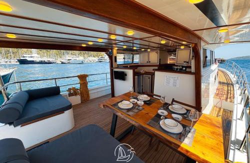 Marmaris City Center Boat Rental | Ayken Boat