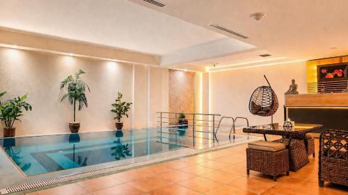 Talimhane Hotel | The Golden Park Hotel