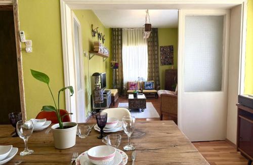 Kaleici Apartment | TARİHİ KALEİÇİ MÜTHİŞ KONUM DENİZ YAKINI UYGUN FİYAT huzurlu EV