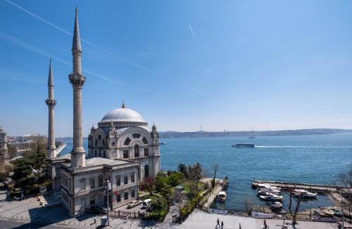 Kabatas Apartment | Bosphorus View Penthouse with Terrace