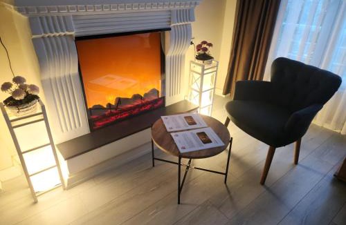 Fatih Apartment | 4 BR Flat with Terrace and Hot Tub in Historic Istanbul
