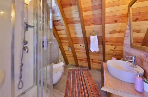 Faralya House | Serene Bungalow Retreat with Private Pool in Ka, Trkiye