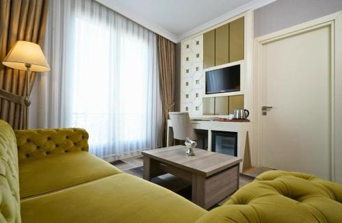 Kartal Hotel | The Grand Mira Hotel