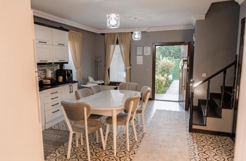 Sapanca Villa | Sapanca Villa 26-Isıtma Havuzlu