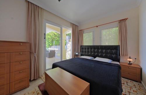 Uzumlu Villa | Private Pool Villa with Garden & Forest View