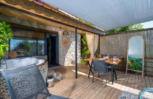 Uzunyurt House | Faralya Yoruk Evi Suite