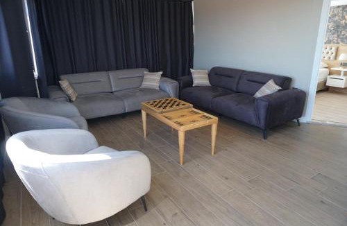 Altinoluk Hostel | çam cahithan