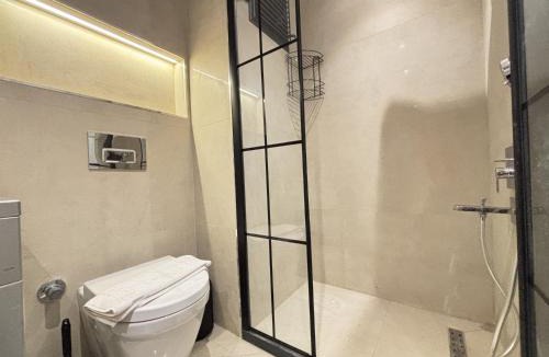 Osmanbey Apartment | Chic Cozy 2BR w Balcony – Nişantaşı