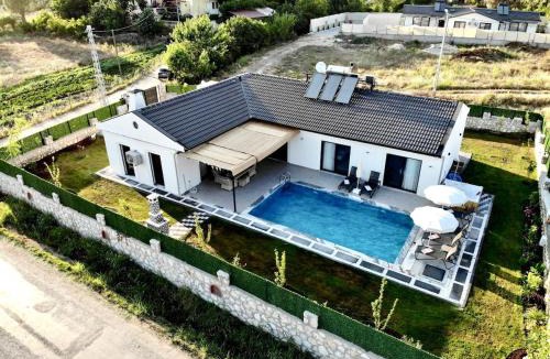 Faralya Villa | Private Pool Villa with Jacuzzi & Garden