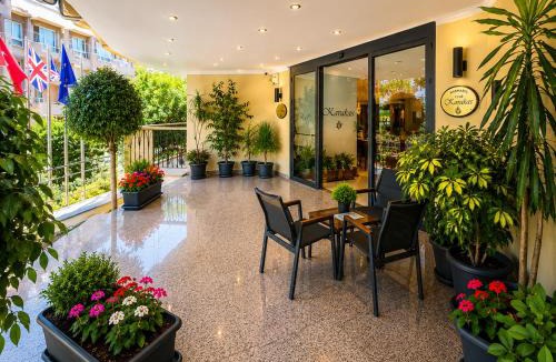 Marmaris City Center Hotel | Club Karakas Apart Otel