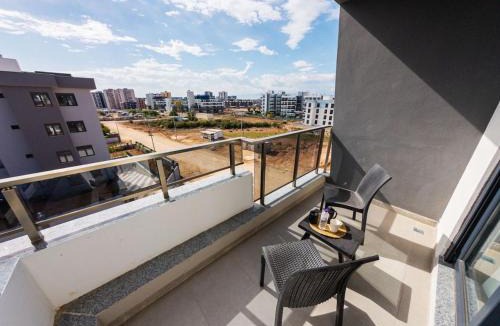Aksu Apartment | Dorado Suite No 15 Family Suite, Pool View 8 people