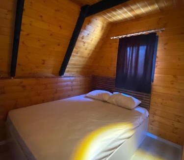 Kavala Ski Chalet | Mira Bungalov