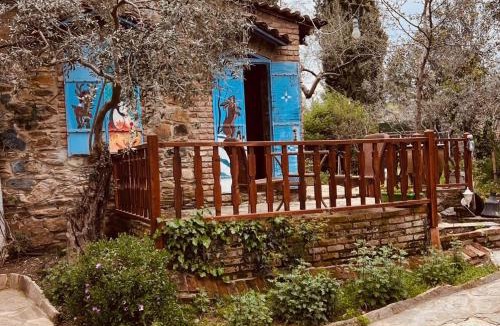 Sirince House | Stonehouse