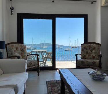 Bodrum City Center Apartment | Bodrum Beachfront City Center Dream House