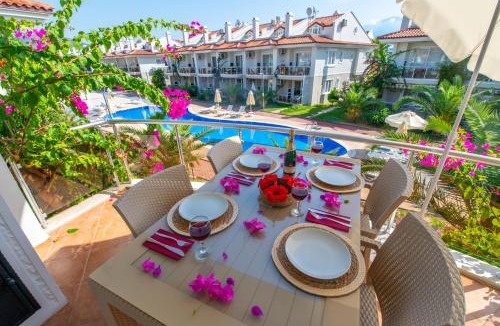 Fethiye City Center Apartment | Sunset Beach Club Aqualettings Mermaid 8