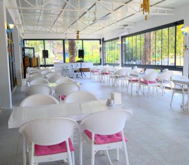 Buyukeceli Hotel | KUPALA BEACH HOTEL
