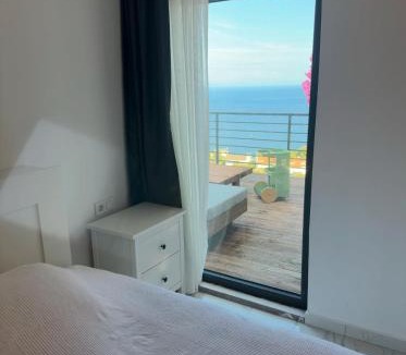 Turunc Apartment | Sweet Home Turunc - Sea View Suites with One Bedroom