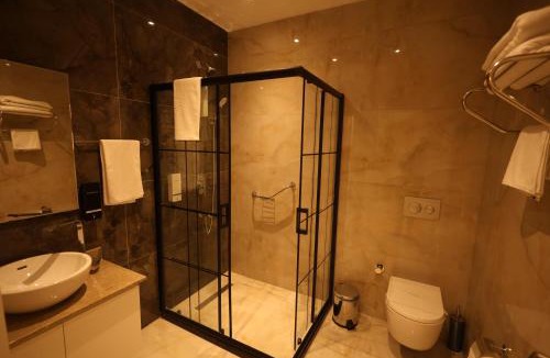 Arnavutkoy Hotel | Green Roof Hotel