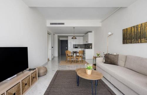 Bomonti House | Lovely Modern 1BD Condo Views w PoolGym! #222