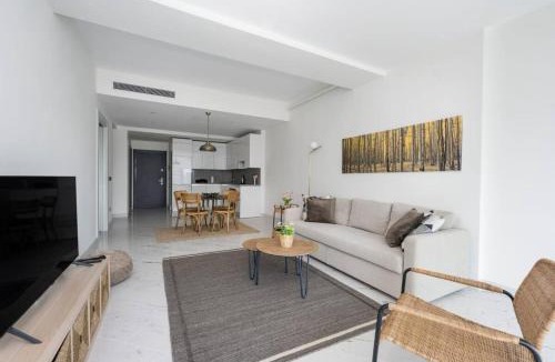 Bomonti House | Lovely Modern 1BD Condo Views w PoolGym! #222