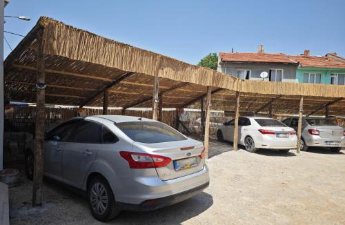 Usak Apartment | konak esila