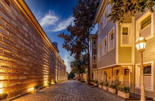 Sultanahmet Hotel | Hagia Sofia Mansions Istanbul, Curio Collection by Hilton