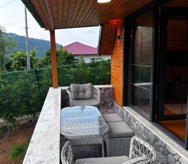 Kasustu Ski Chalet | Qzen Bungalow