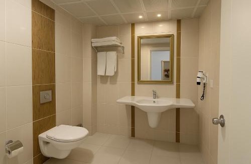 Icmeler City Center Hotel | Doruk Hotel & Suits