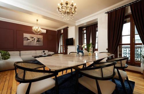 Taksim Apartment | Spacious 2BR w AC Lift in Taksim - Kurabiye D2