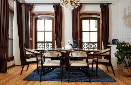 Taksim Apartment | Spacious 2BR w AC Lift in Taksim - Kurabiye D2