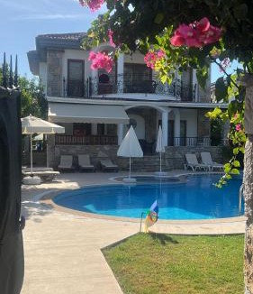Dalyan City Center Villa | Hot tub-Fireplace-Pets-Sleeps 11-Bbq-Pool-Parking