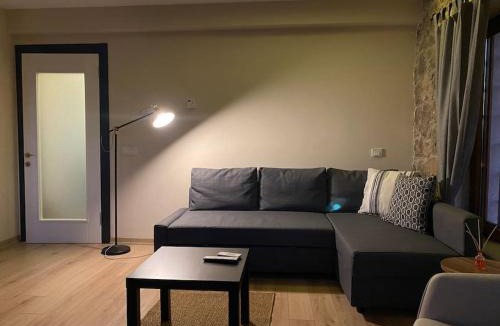 Konak Apartment | Stone Studio with Beautiful View in heart of İzmir