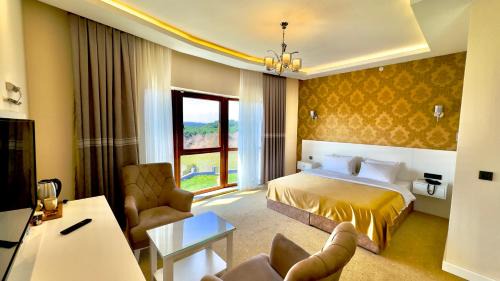 Arnavutkoy Hotel | Green Roof Hotel