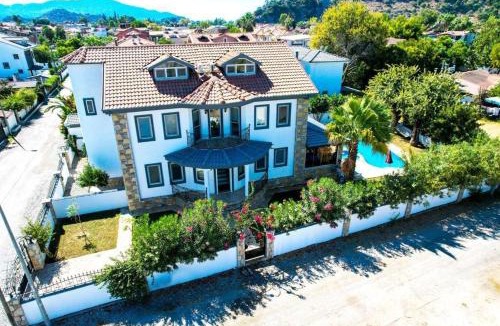Dalyan City Center Villa | mountain view Villa Zuhal Dalyan