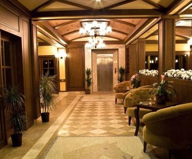 Atakoy Hotel | Padok Premium Hotel & Stables