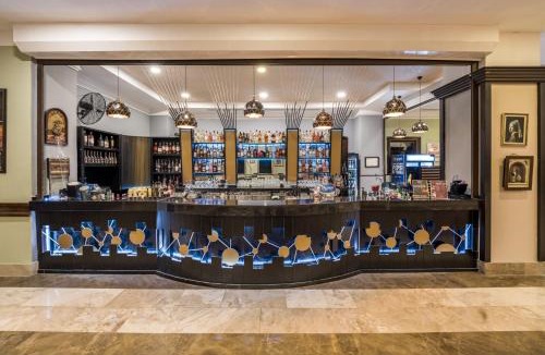 Kemer Resort | Orange County Kemer